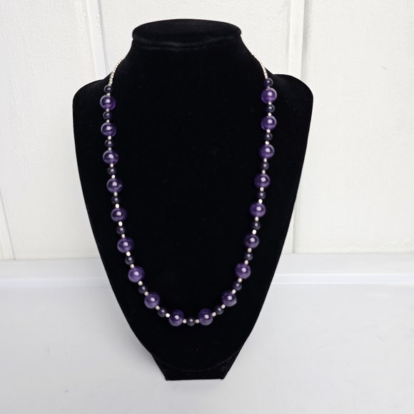 Vintage Sterling Necklace with Vibrant Purple Amethyst Beads Stampsed 925 - Picture 2 of 7